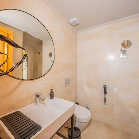 Kairos Valley Wellness & Longevity * ダッチャ