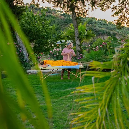 Hotel Kairos Valley Health & Nature *